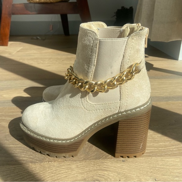 Olivia Miller Alyssa Platform Booties - Picture 6 of 11